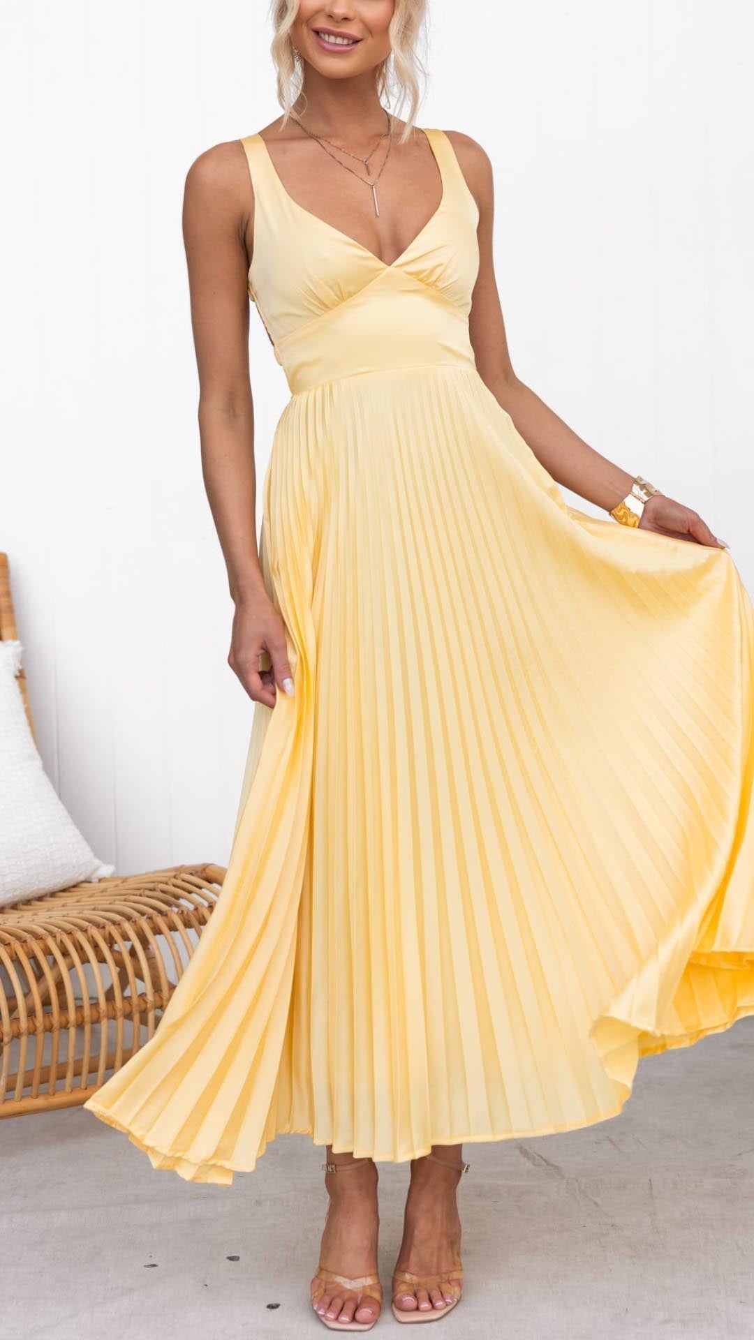 Aby | Gele Plissé V-hals Maxi jurk