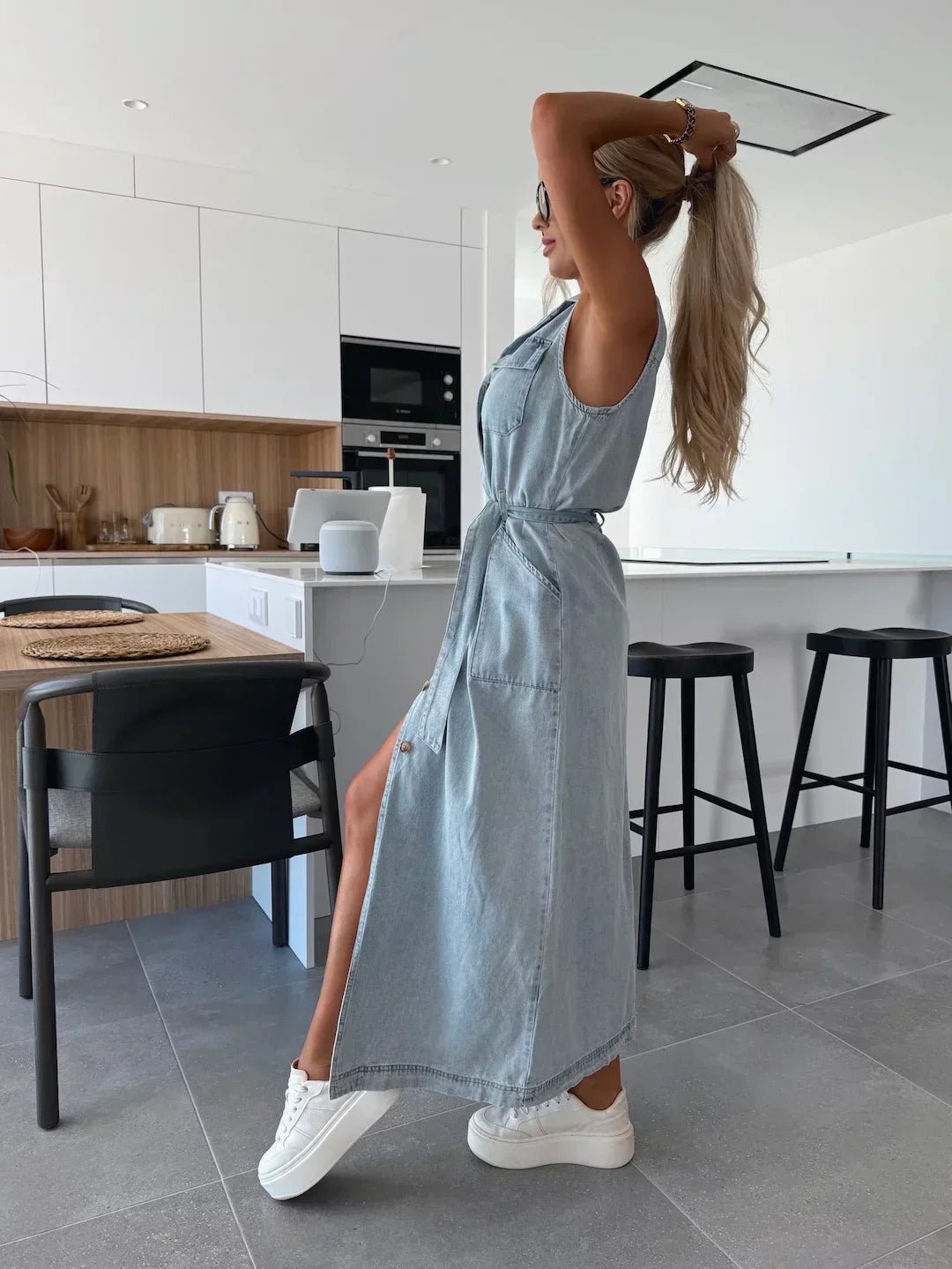 Hanna | Mouwloos lang denim jurk