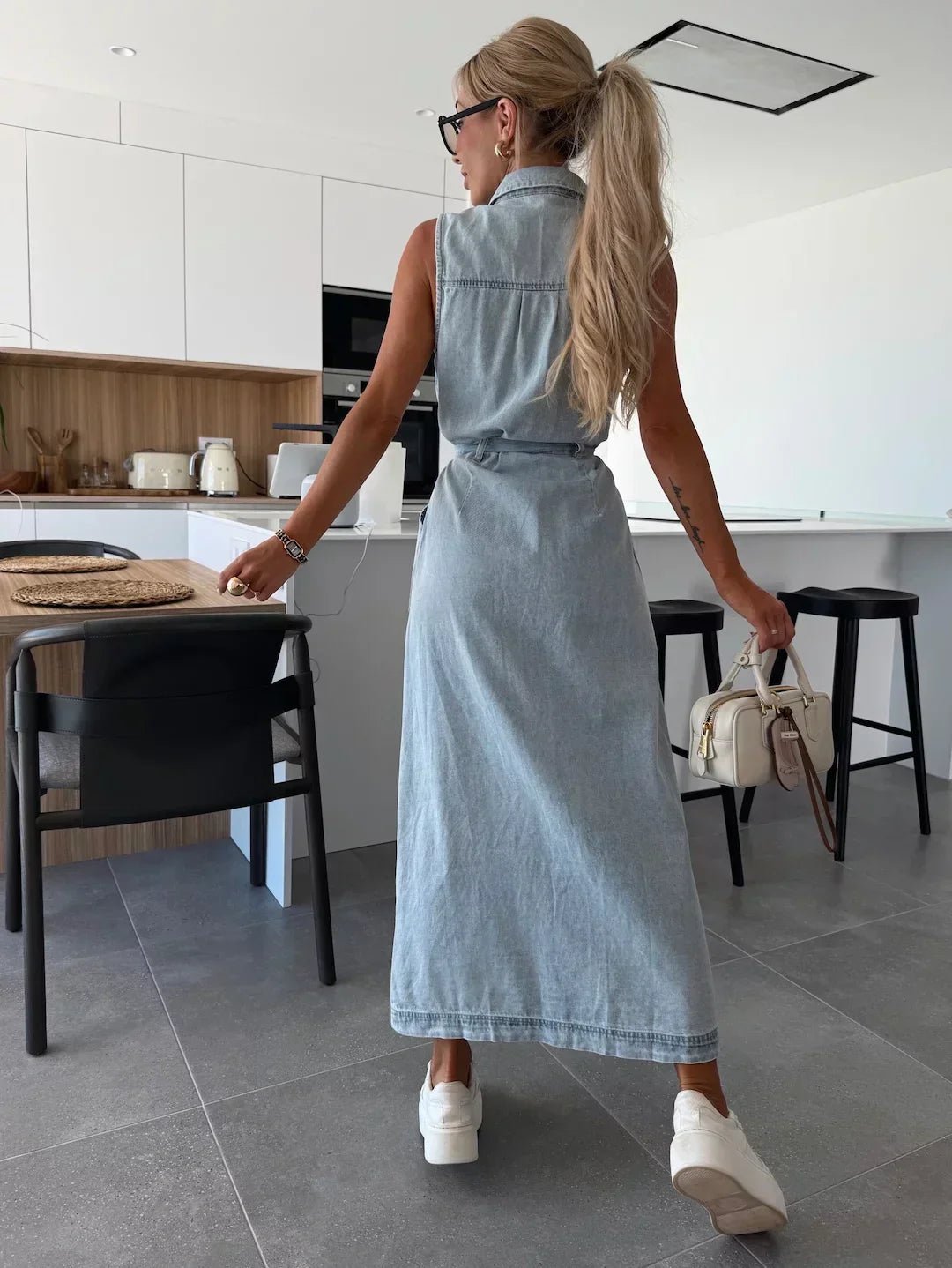 Hanna | Mouwloos lang denim jurk